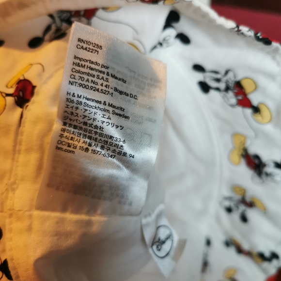 NWOT*H&M Mickey toddler bucket hat - Picture 3 of 4